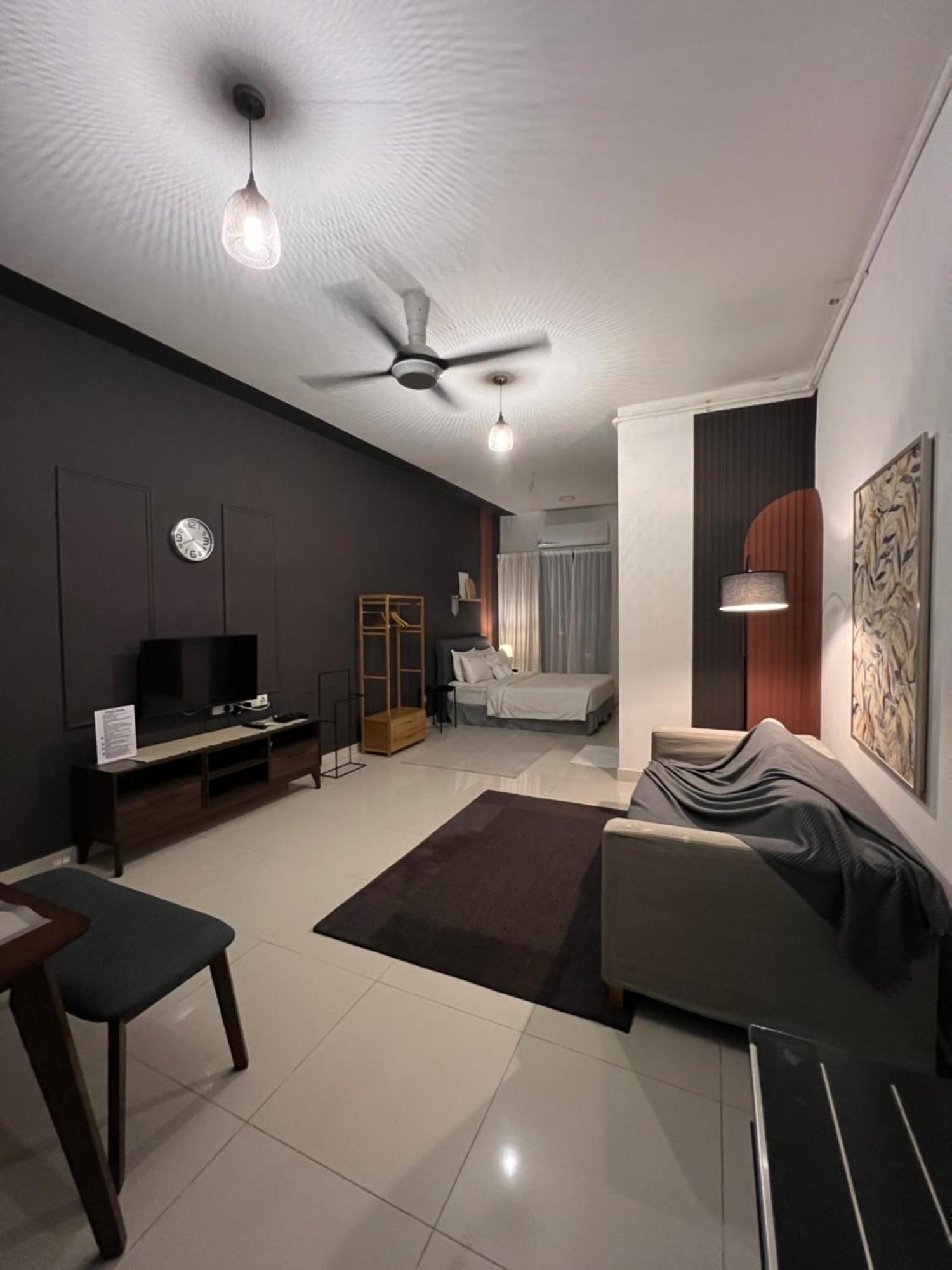 Nl Core Soho Suite Klia Сепанг Екстериор снимка